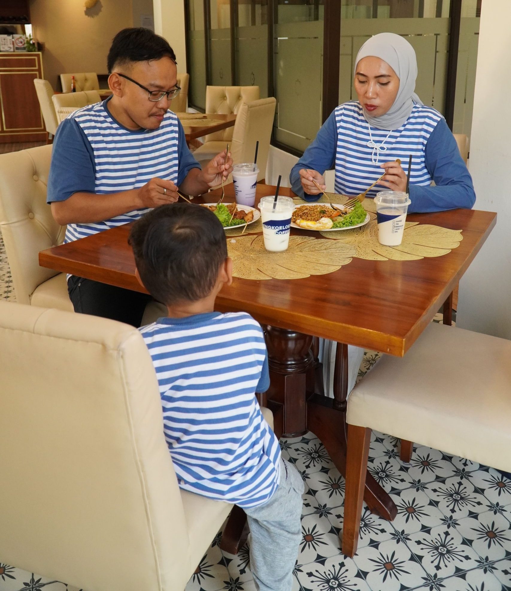 sengkoeloen adalah rekomendasi coffee shop di jakarta karena memiliki variasi menu yang lengkap