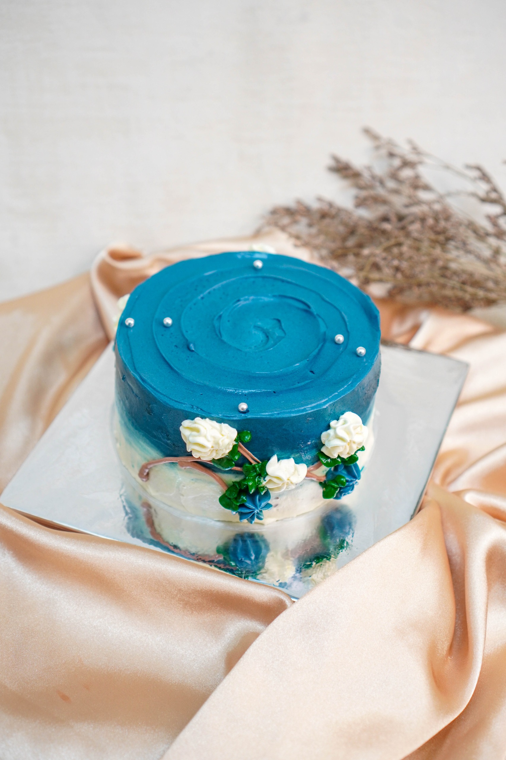 sengkoeloen adalah rekomendasi toko kue di jakarta pusat karena memiliki variasi kue yang lengkap